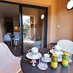 Stephi - Superbe T2 Acces Plage, Piscine Chauffee *