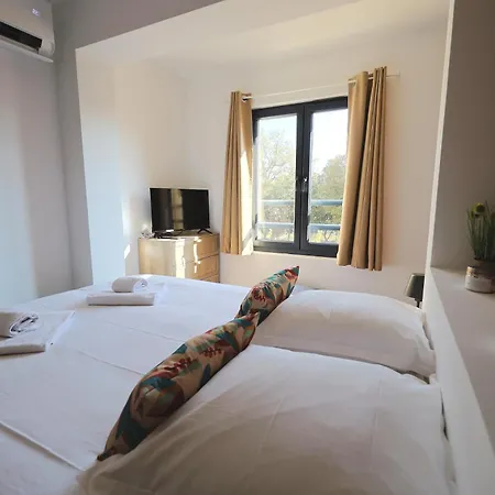 Stephi - Superbe T2 Acces Plage, Piscine Chauffee Pianottoli-Caldarello (Corsica)