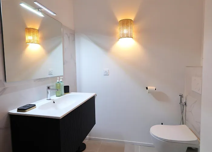 Apartament Stephi - Superbe T2 Acces Plage, Piscine Chauffee
