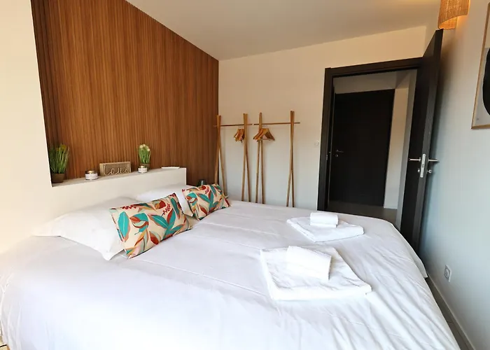 Stephi - Superbe T2 Acces Plage, Piscine Chauffee Apartament